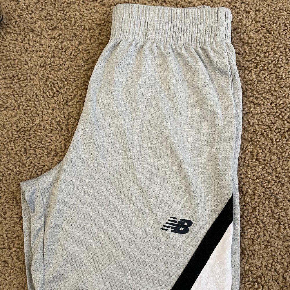 New Balance Toddler printed logo Short Grey Size 10